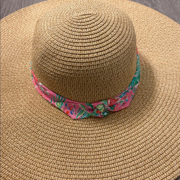 Lilly Pulitzer straw hat - Picture 2 of 3